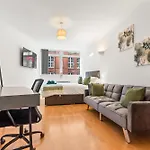 Centre - Free Parking - Close To Arena - Sleeps 6 * Leeds (West Yorkshire)