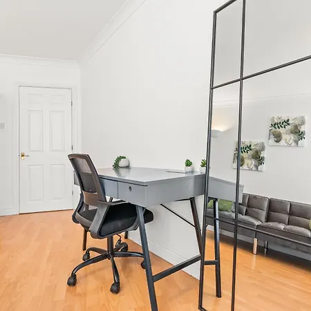 Centre - Free Parking - Close To Arena - Sleeps 6 Leeds (West Yorkshire)