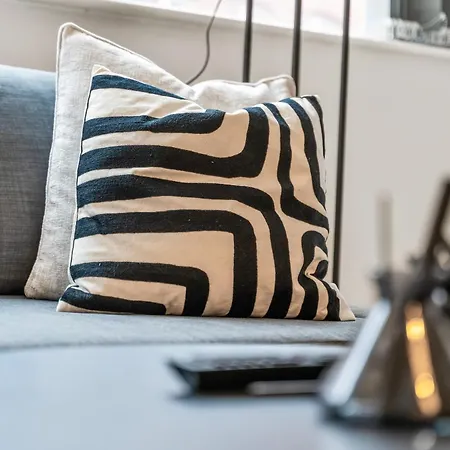 Modern Flat - Sleeps 6