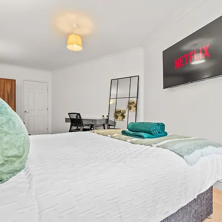 Centre - Free Parking - Close To Arena - Sleeps 6 * リーズ